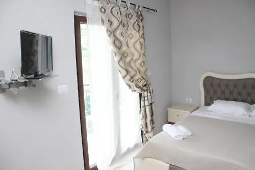 Hotel Villa Stone Dream Bar Restaurant Udenisht Penzion